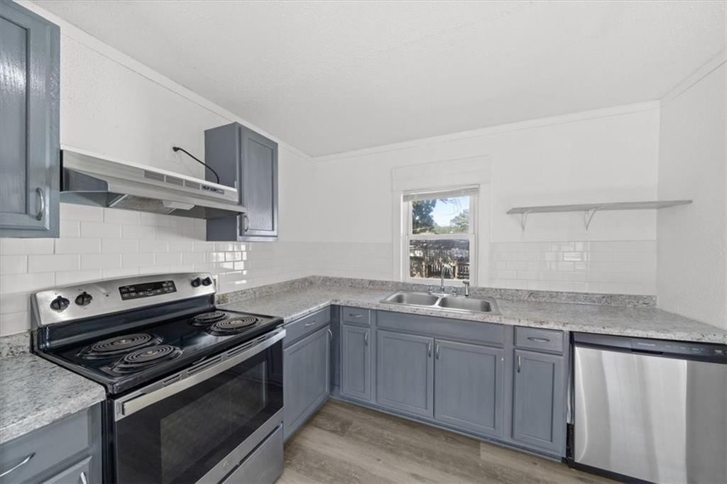 2700 S Norwood Avenue — photo 7