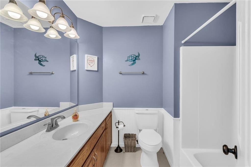 1235 NE Cardinal Drive — photo 27