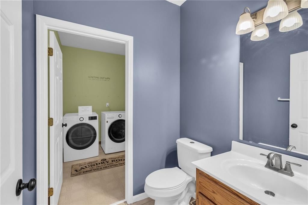 1235 NE Cardinal Drive — photo 32