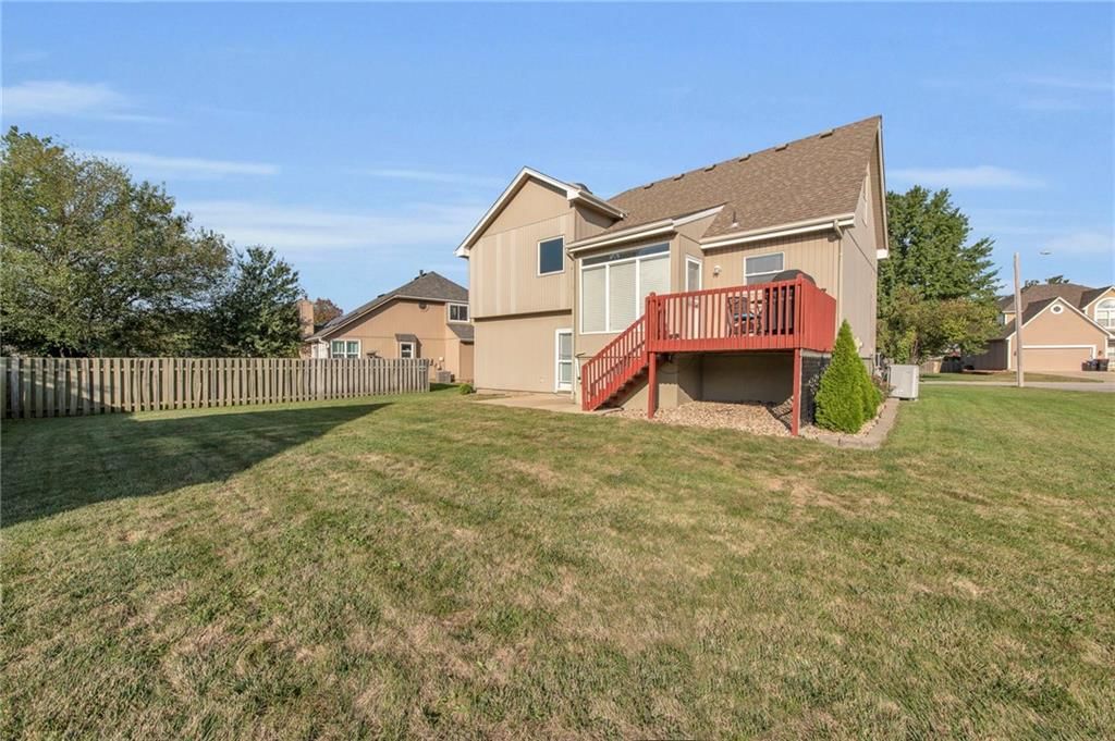 1235 NE Cardinal Drive — photo 38