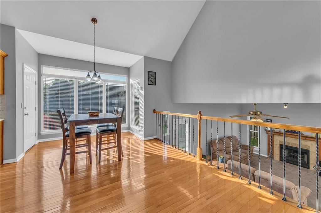 1235 NE Cardinal Drive — photo 5