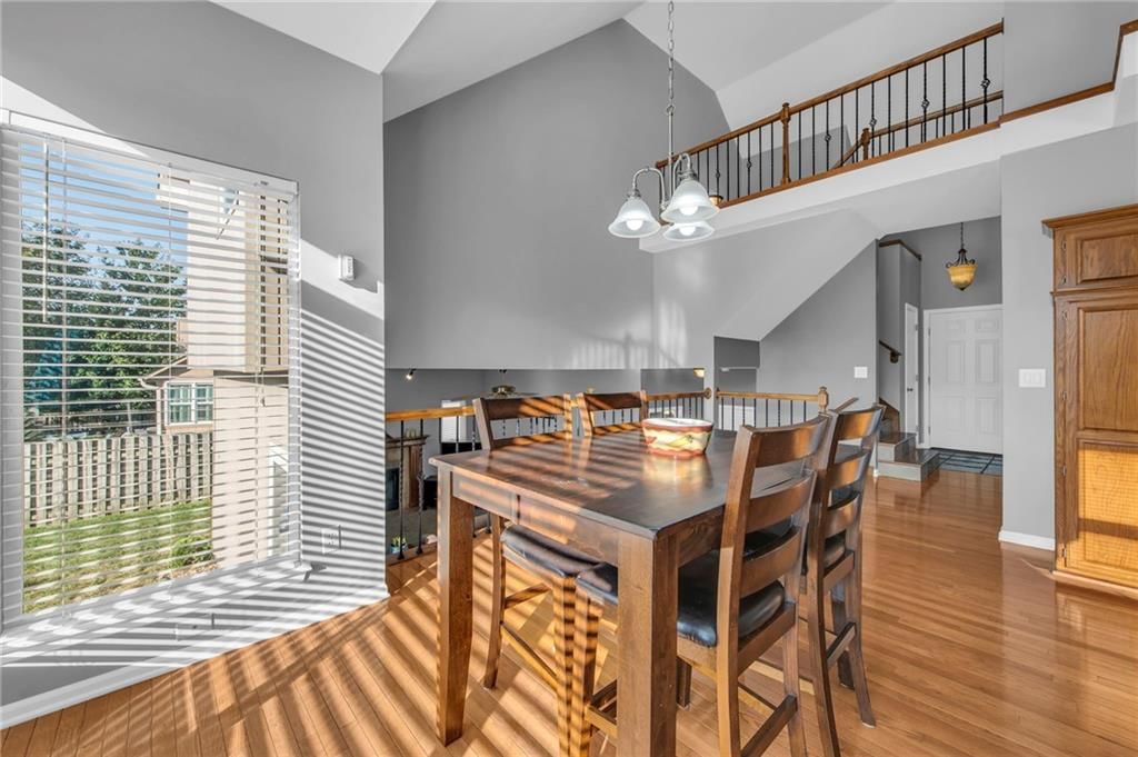 1235 NE Cardinal Drive — photo 8