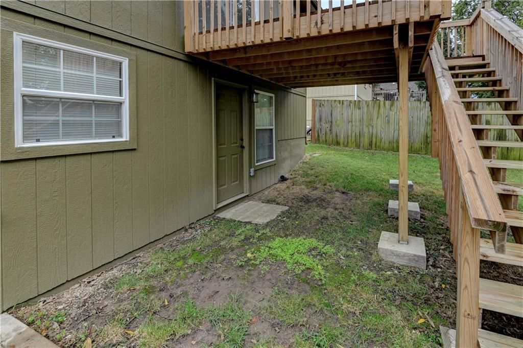 2010 Ethan Lane — photo 38