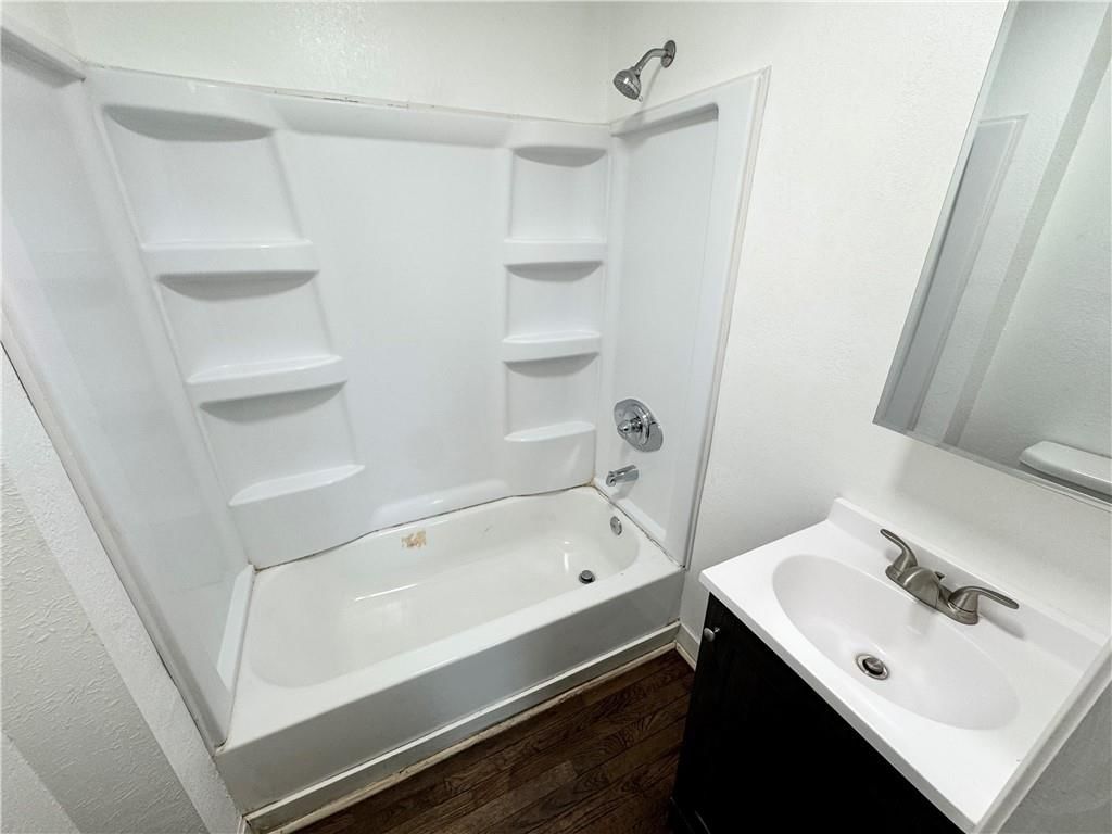 818 Broad Street — photo 20