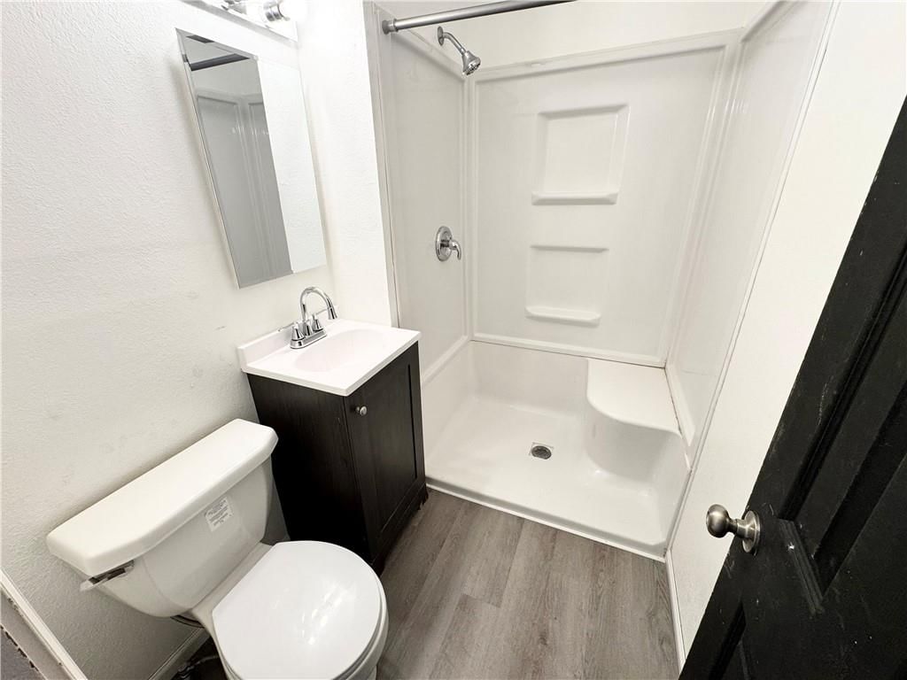 818 Broad Street — photo 21