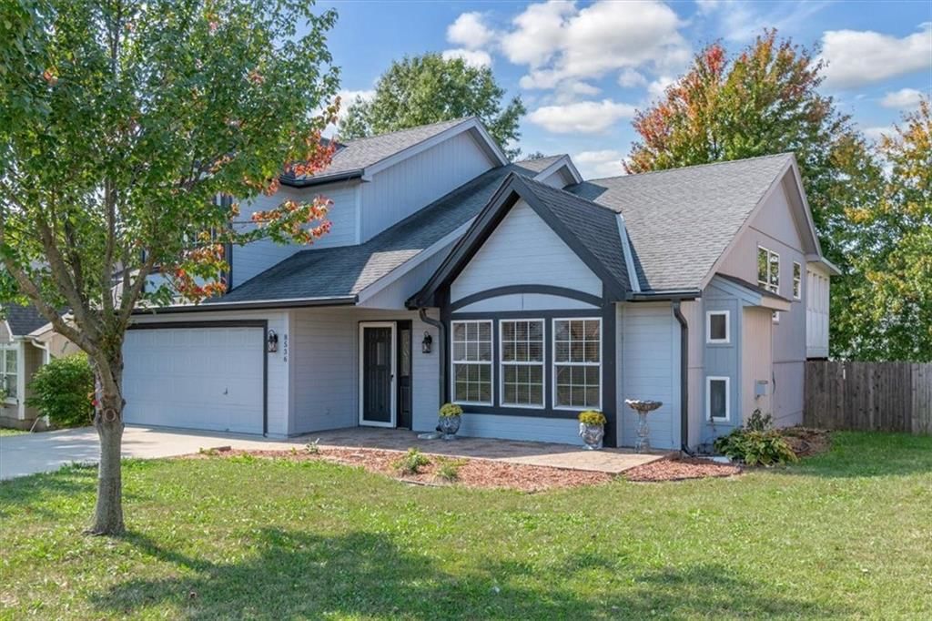 8536 N Robinhood Avenue — photo 3