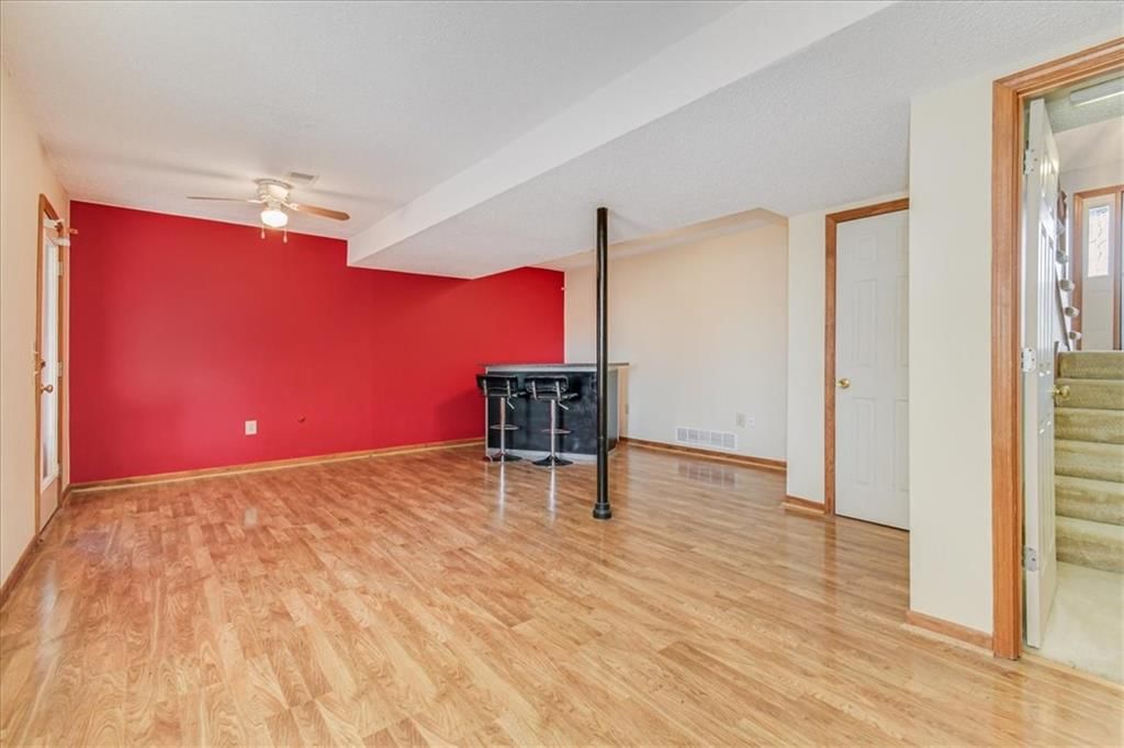 8536 N Robinhood Avenue — photo 26