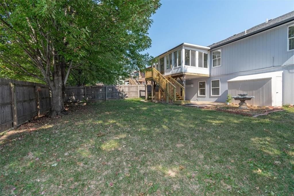 8536 N Robinhood Avenue — photo 34