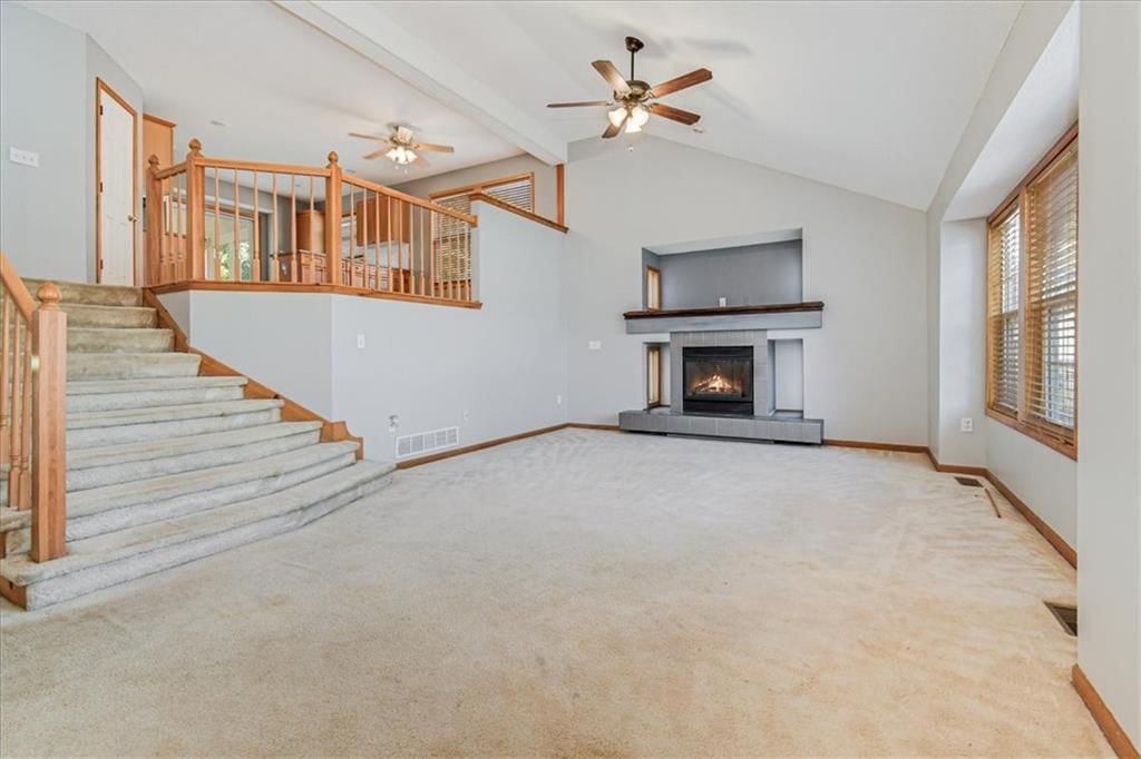 8536 N Robinhood Avenue — photo 5