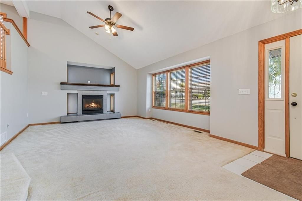 8536 N Robinhood Avenue — photo 7