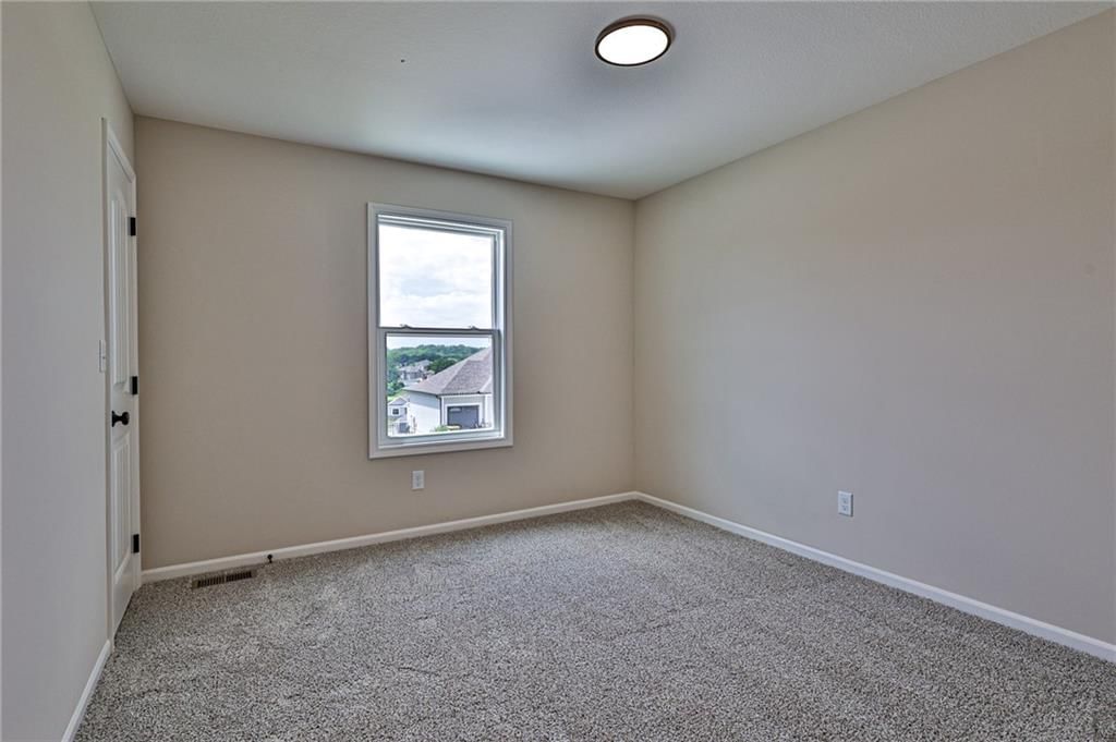 213 SW Chelmsford Drive — photo 25