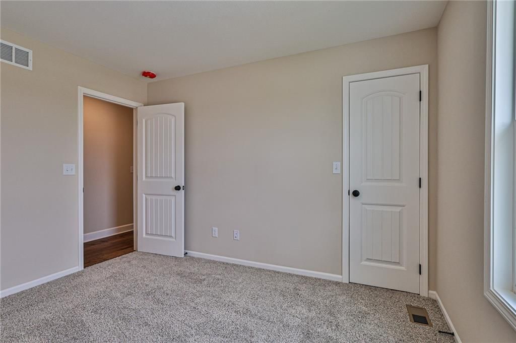 213 SW Chelmsford Drive — photo 26