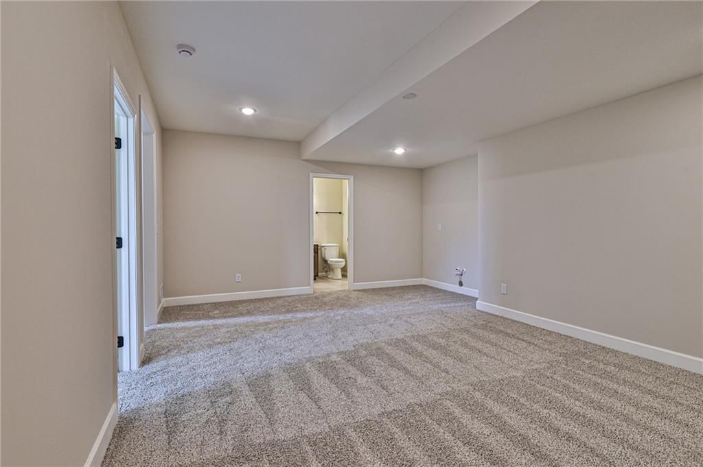 213 SW Chelmsford Drive — photo 30