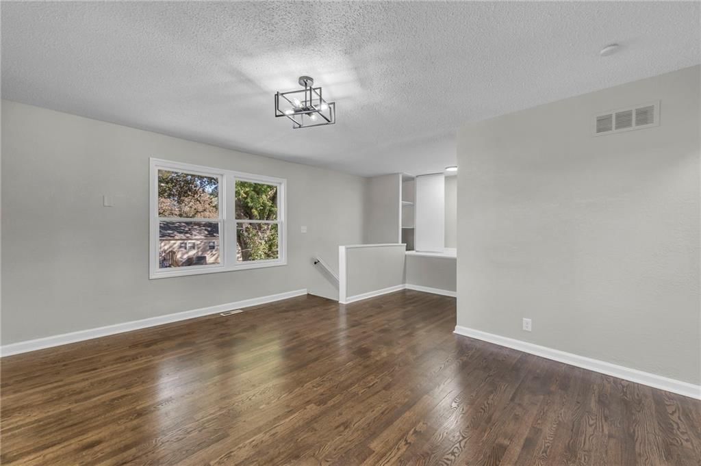 315 N Hudson Street — photo 23
