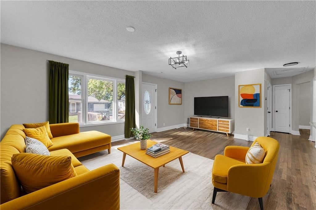 315 N Hudson Street — photo 4