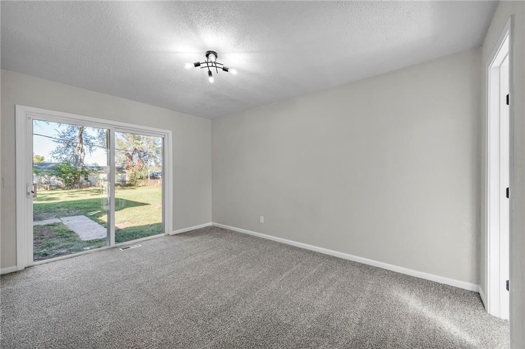 315 N Hudson Street — photo 31