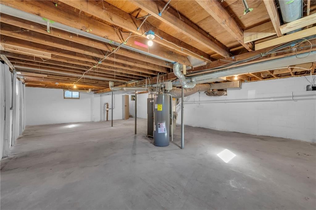315 N Hudson Street — photo 36