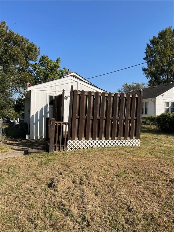 1406 S Harris Avenue — photo 11