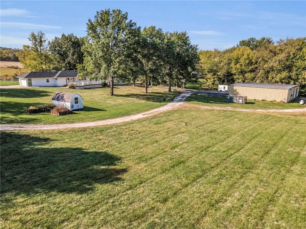 305 Fricke Road — photo 34