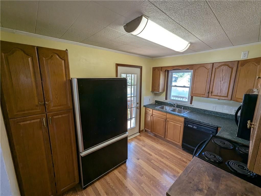 762 Locust Street — photo 10