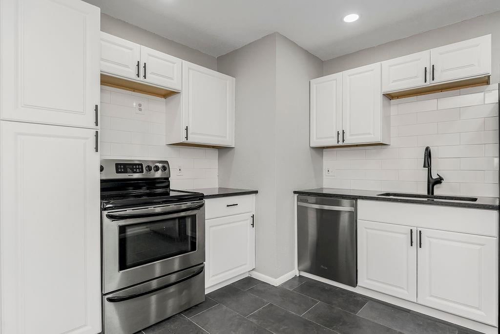6303 E 154th Terrace — photo 8