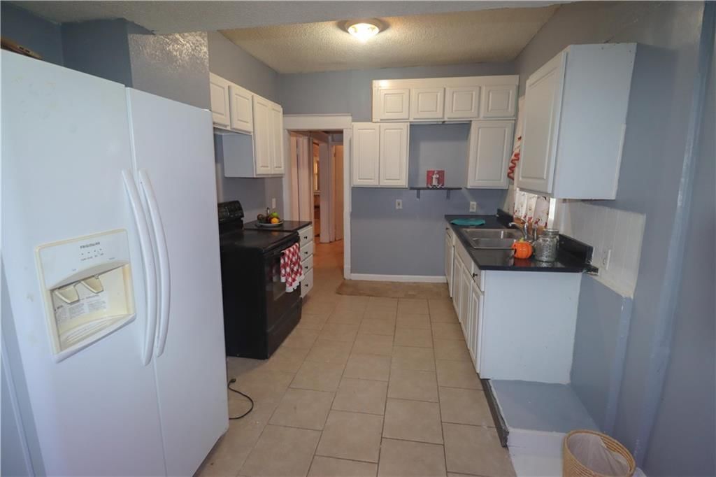 2245 Poplar Avenue — photo 11