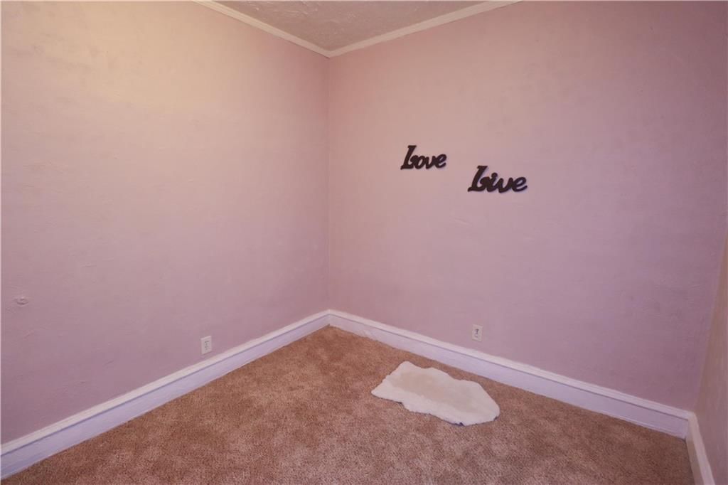 2245 Poplar Avenue — photo 16