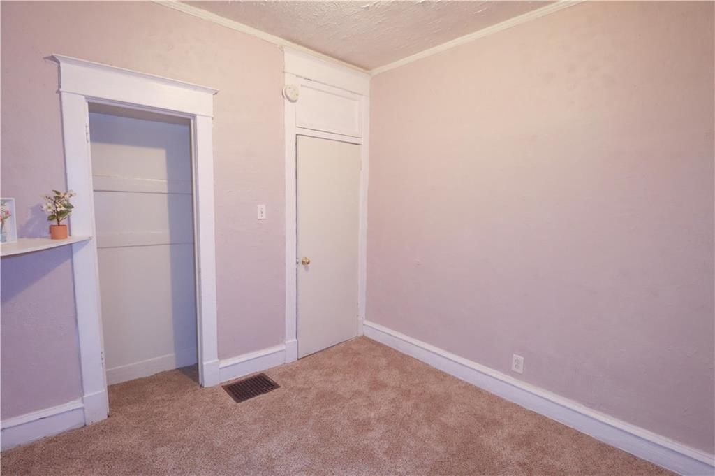 2245 Poplar Avenue — photo 19