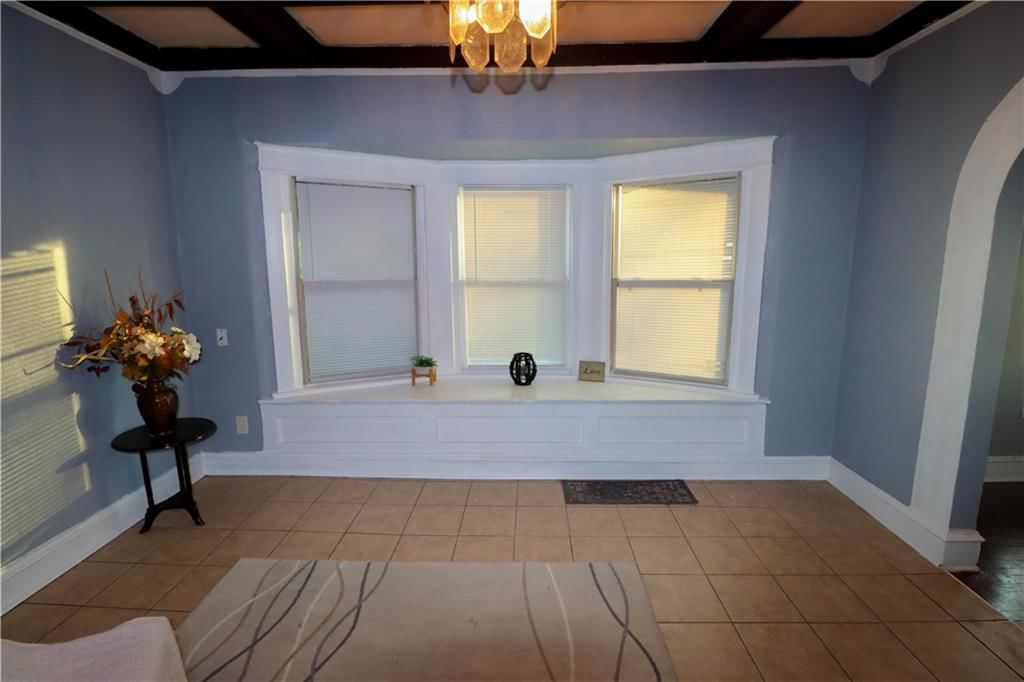 2245 Poplar Avenue — photo 5