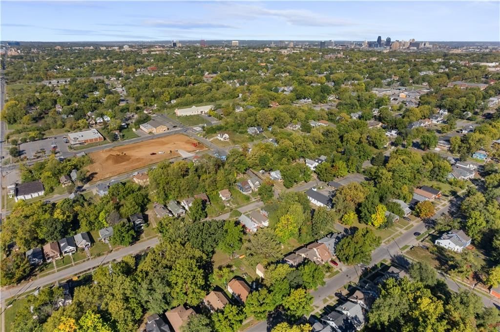 3809 SOUTH BENTON Boulevard — photo 4