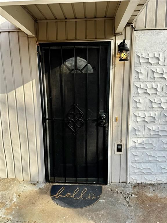 2152 S Sterling Avenue — photo 17