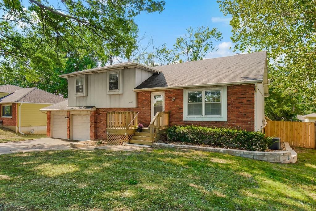 9720 Marshall Drive — photo 2