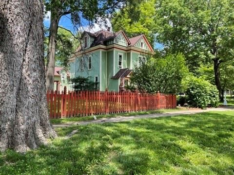 508 E Kaskaskia Street — photo 32