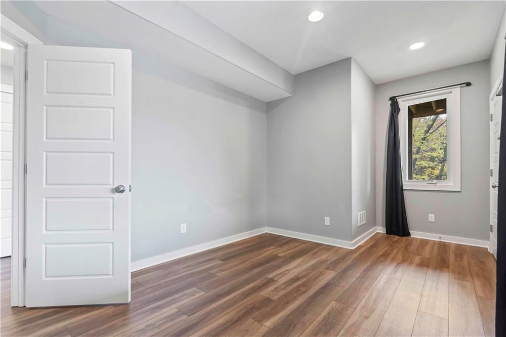 1704 N 142nd Street — photo 72