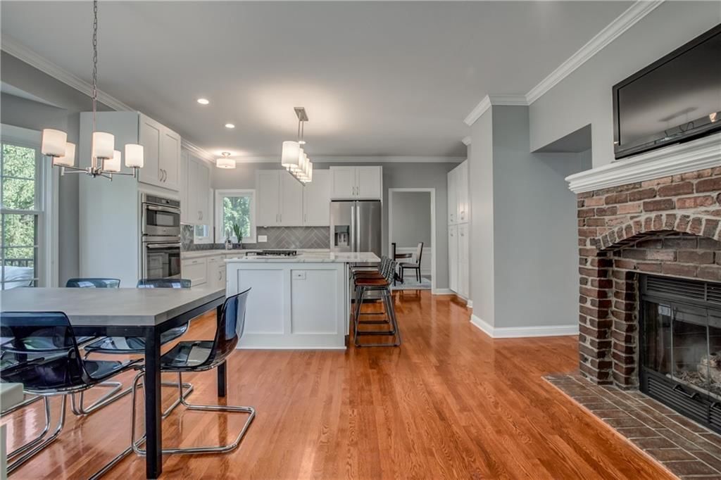 5064 W 130th Terrace — photo 14