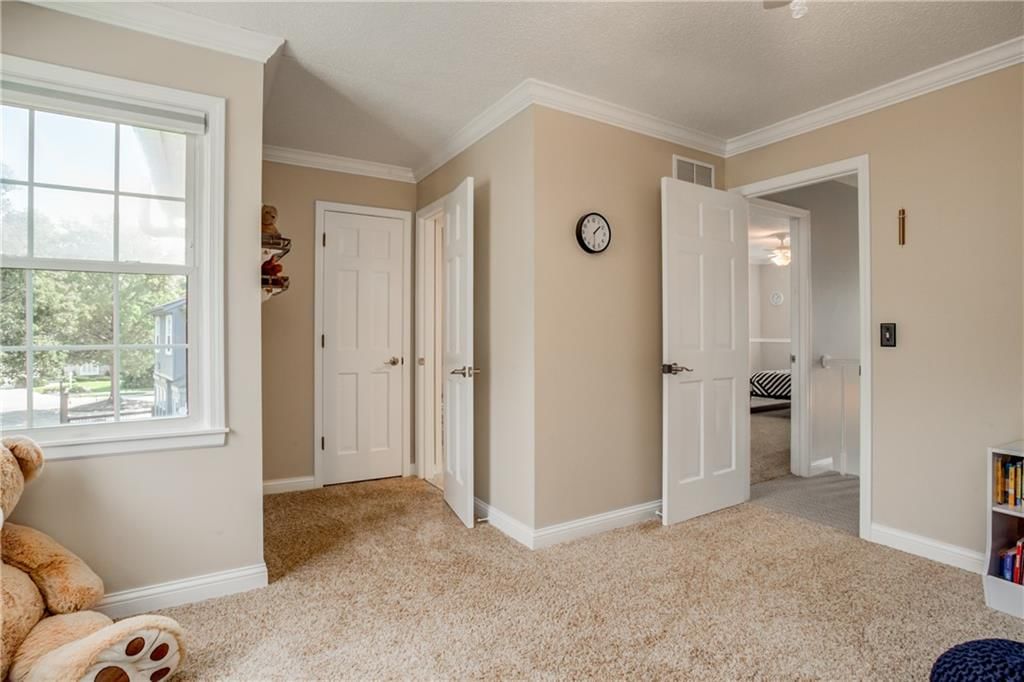 5064 W 130th Terrace — photo 32