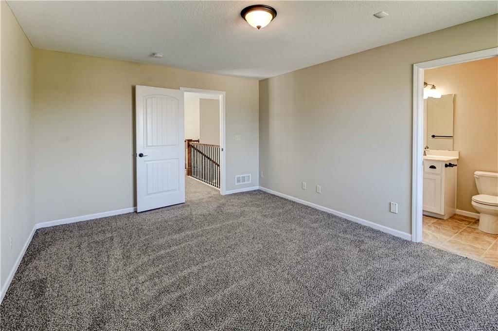 141 NW Whitman Drive — photo 23