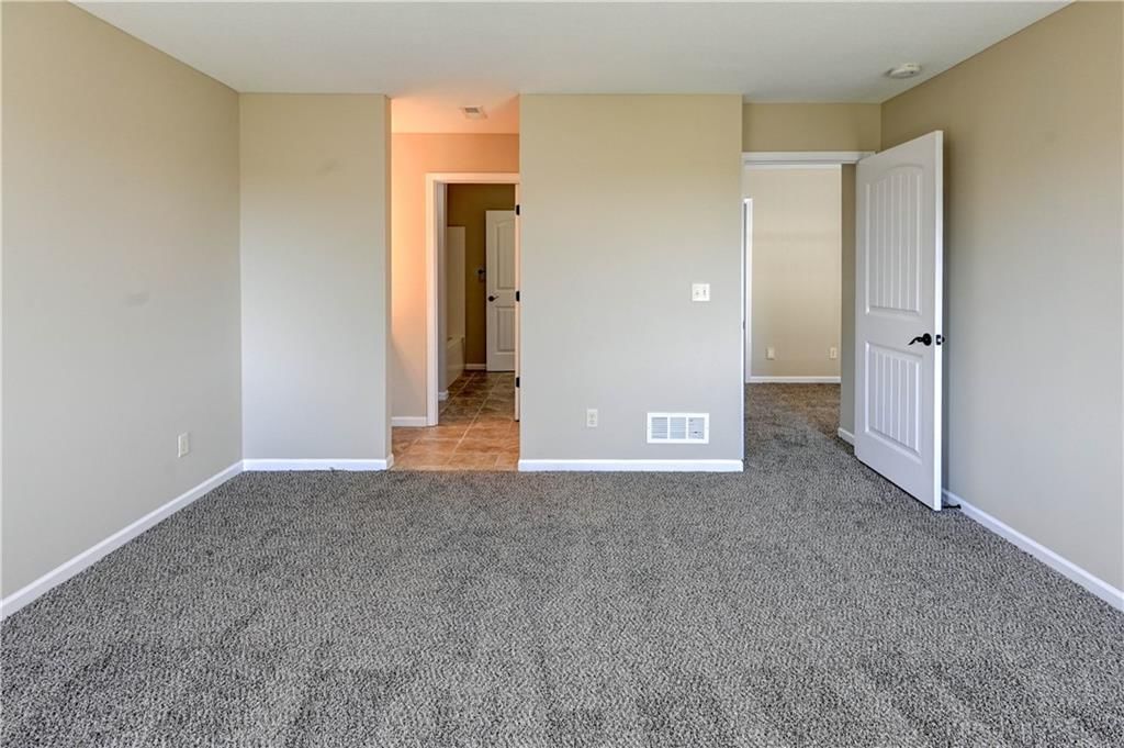 141 NW Whitman Drive — photo 27