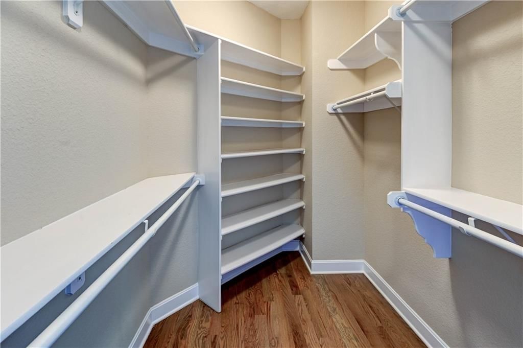 141 NW Whitman Drive — photo 41