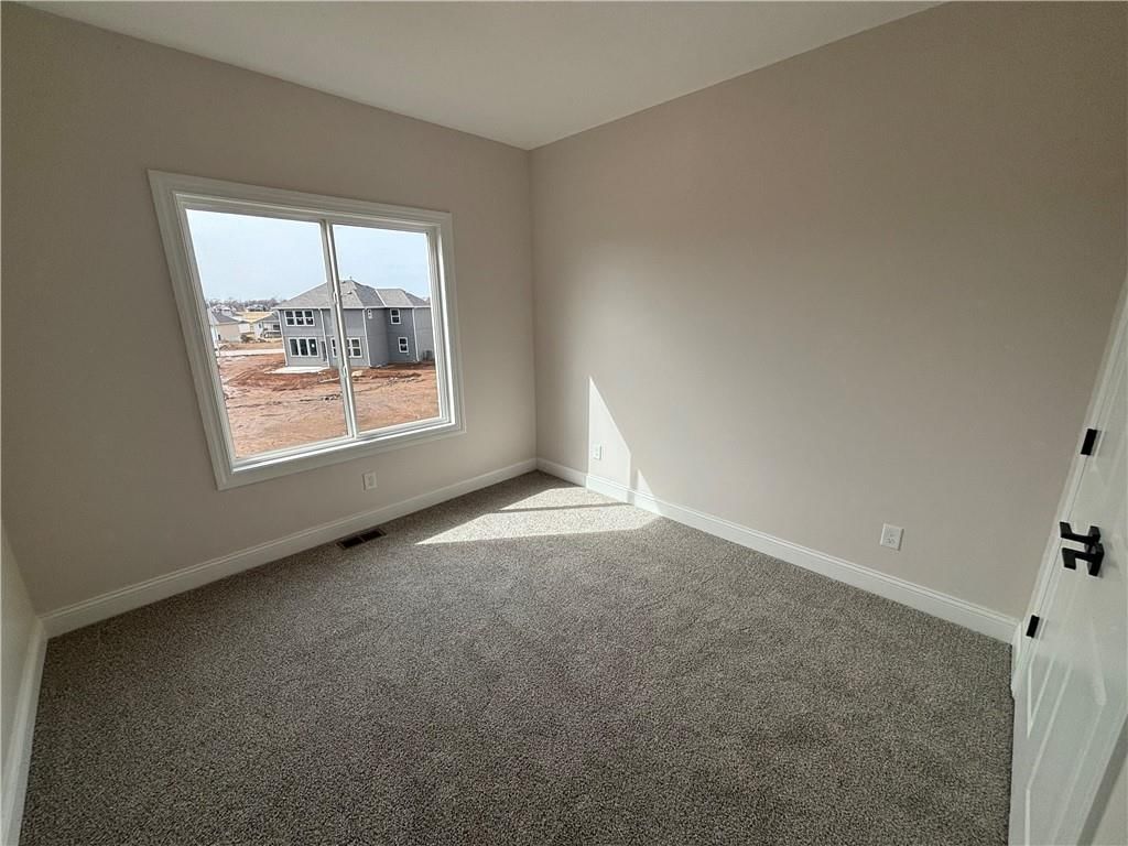 18820 Weaver Street — photo 9