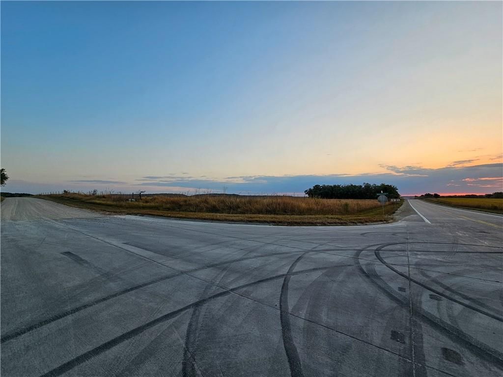 Eureka Drive — photo 21