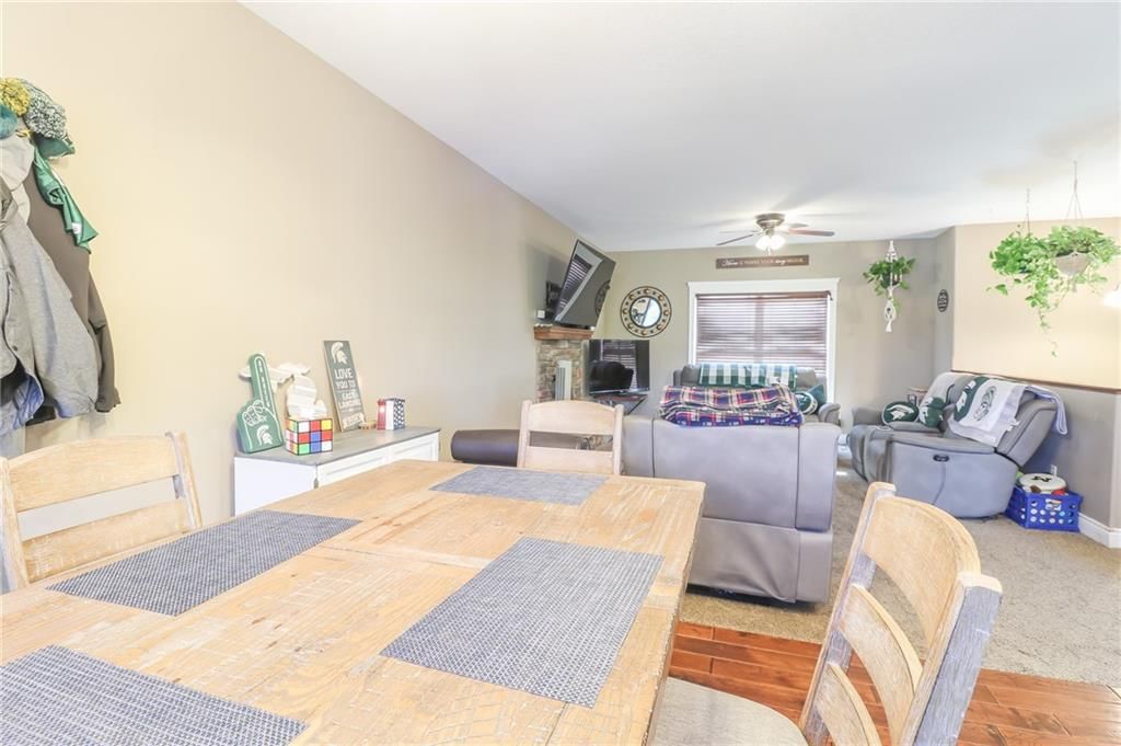 100 Newberry Court — photo 12