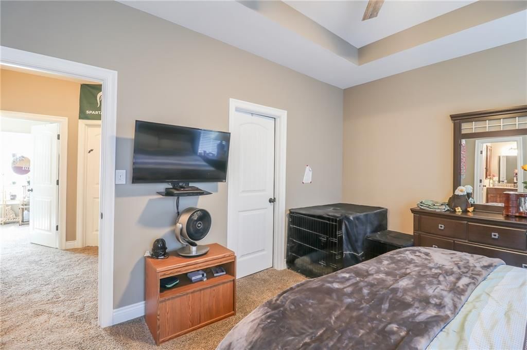 100 Newberry Court — photo 14