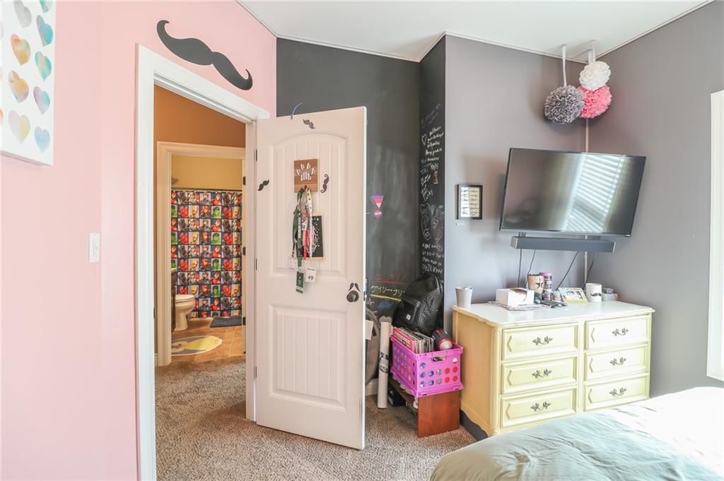 100 Newberry Court — photo 17