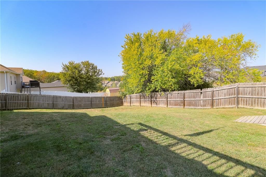 100 Newberry Court — photo 30