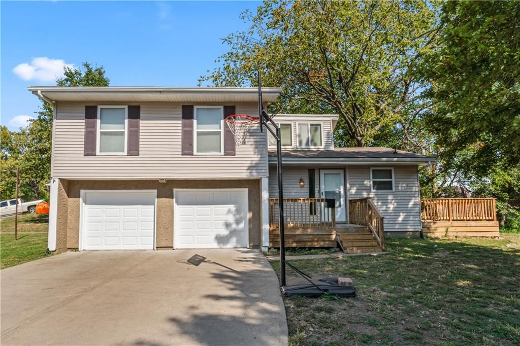 509 NE Grand Avenue, Lee's Summit, MO
