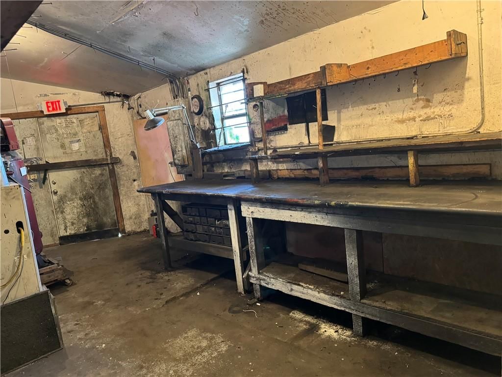 701 E Wall Street — photo 24