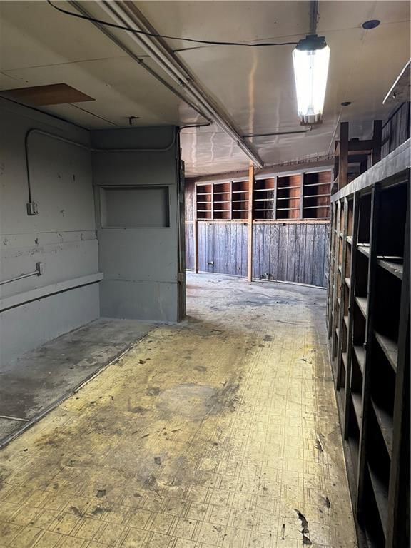 701 E Wall Street — photo 29