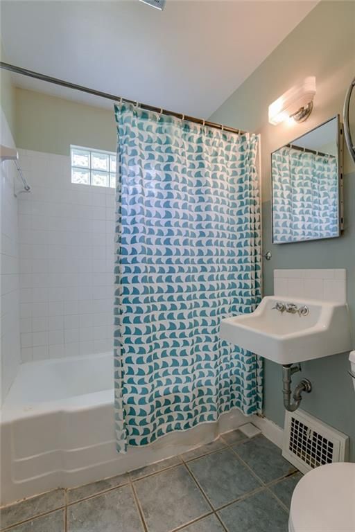 1308 W 29th Street — photo 15