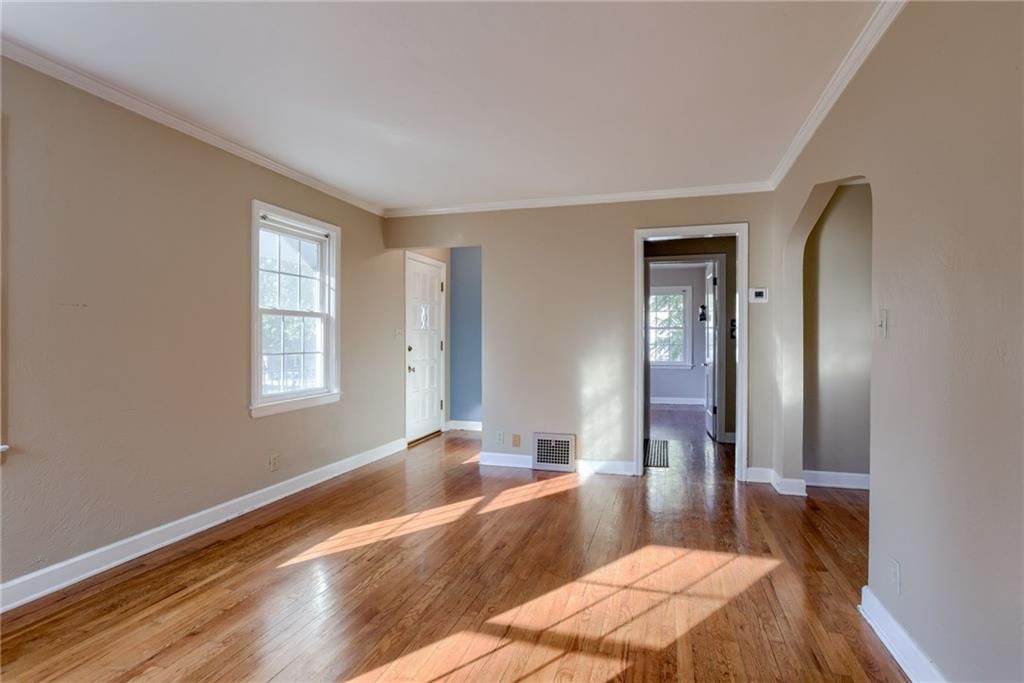 1308 W 29th Street — photo 4